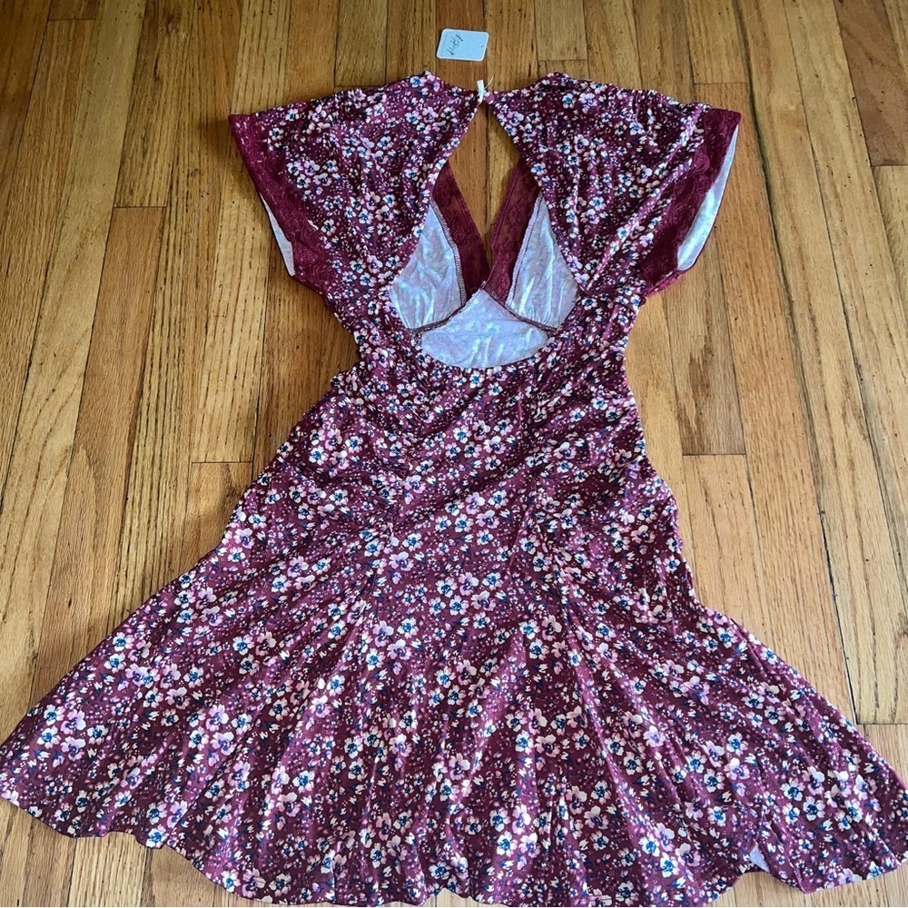 Free People Sweet Talker Floral 90s MinI Dress In Merlot - Picture 8 of 11